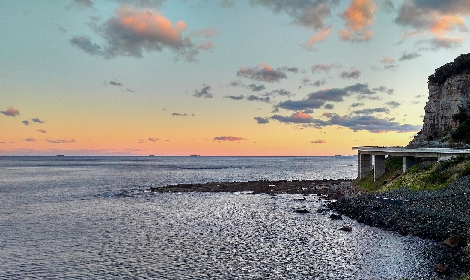 sea cliff bridge