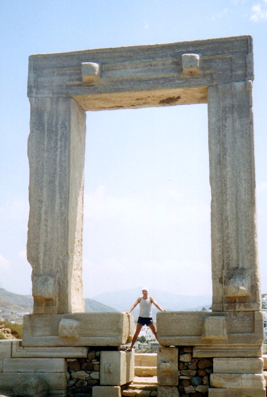 naxos arch