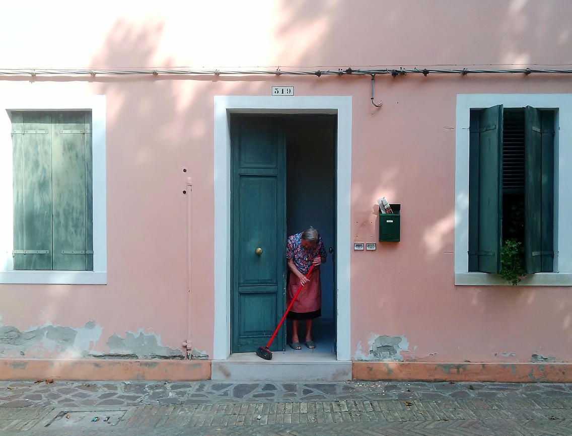 burano woman