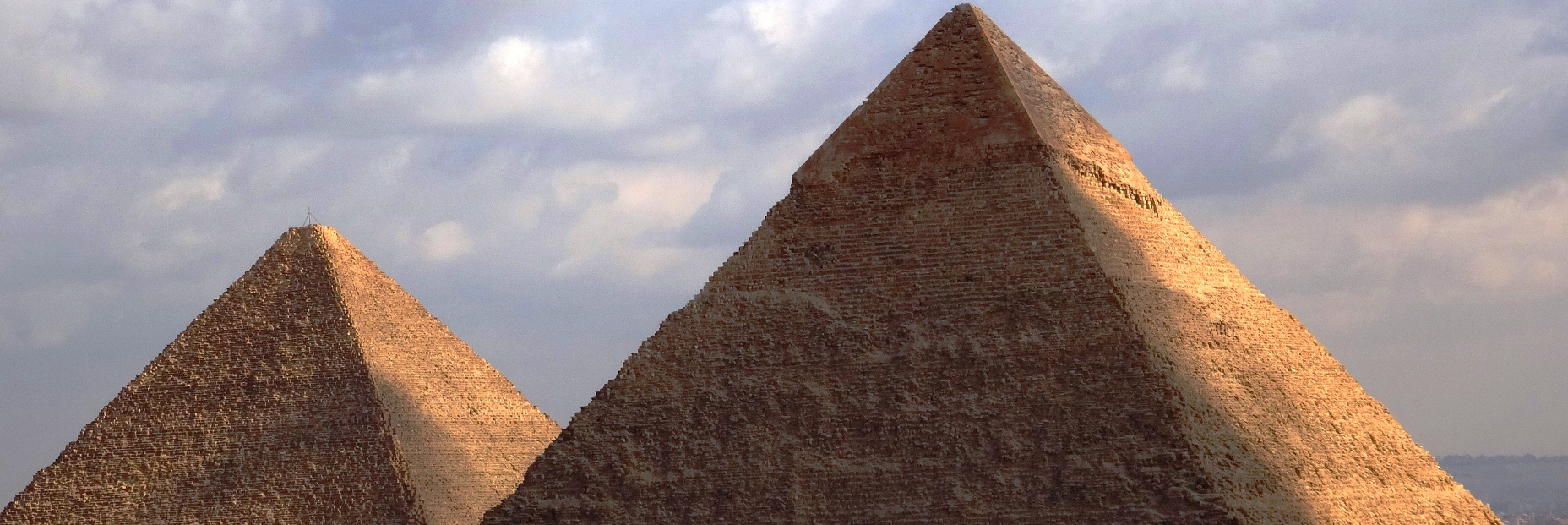 giza pyramids